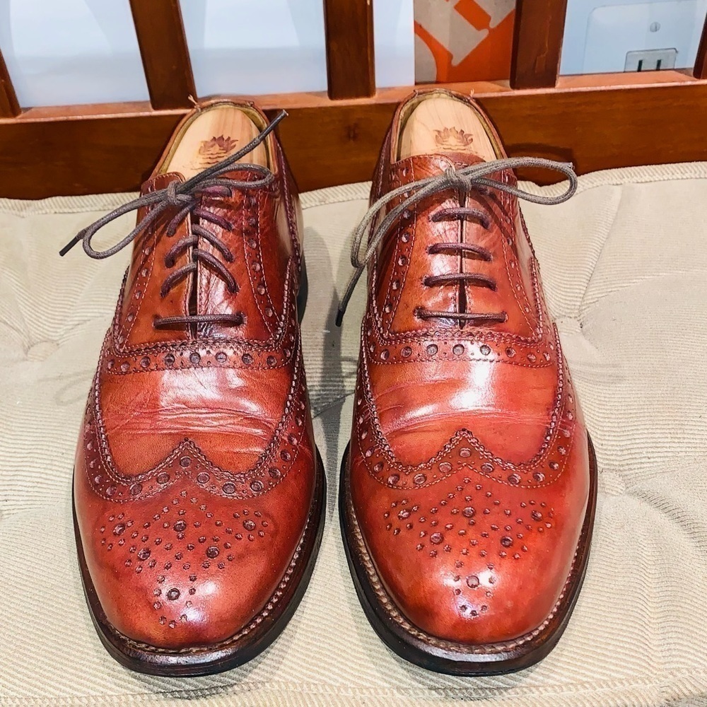 Oliver Francois Ausoni Wingtip Leather Oxfords.